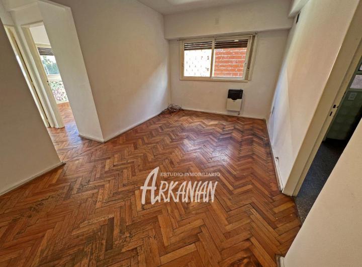 Departamento · 50m² · 3 Ambientes · 1 Cochera