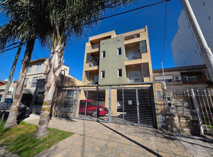 Departamento · 33m² · 2 Ambientes · 3 Cocheras