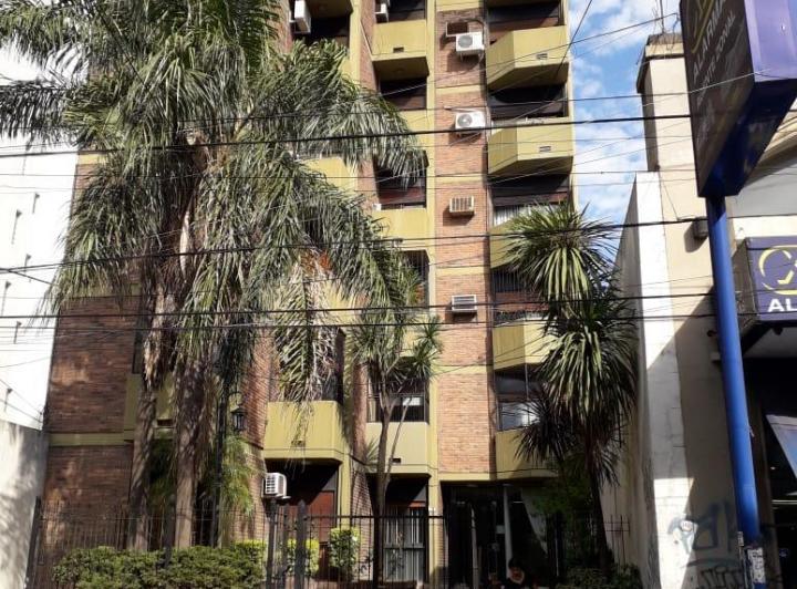 Departamento · 100m² · 4 Ambientes · 1 Cochera