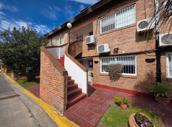 Departamento · 78m² · 4 Ambientes · 1 Cochera