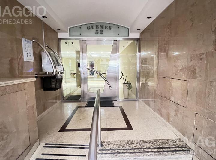 Departamento · 85m² · 4 Ambientes · 1 Cochera