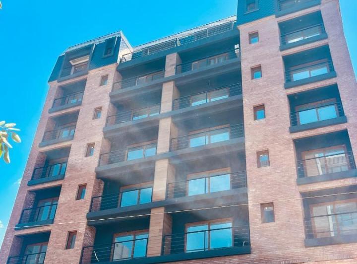 Departamento · 50m² · 2 Ambientes · 1 Cochera