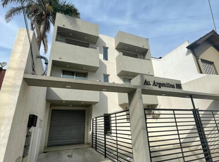 Departamento · 40m² · 2 Ambientes · 1 Cochera