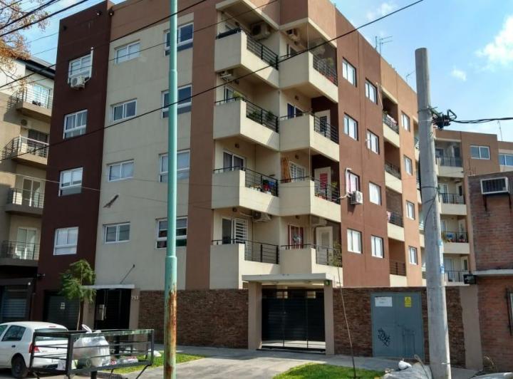 Departamento · 42m² · 2 Ambientes · 1 Cochera