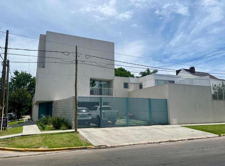 Departamento · 150m² · 4 Ambientes · 1 Cochera