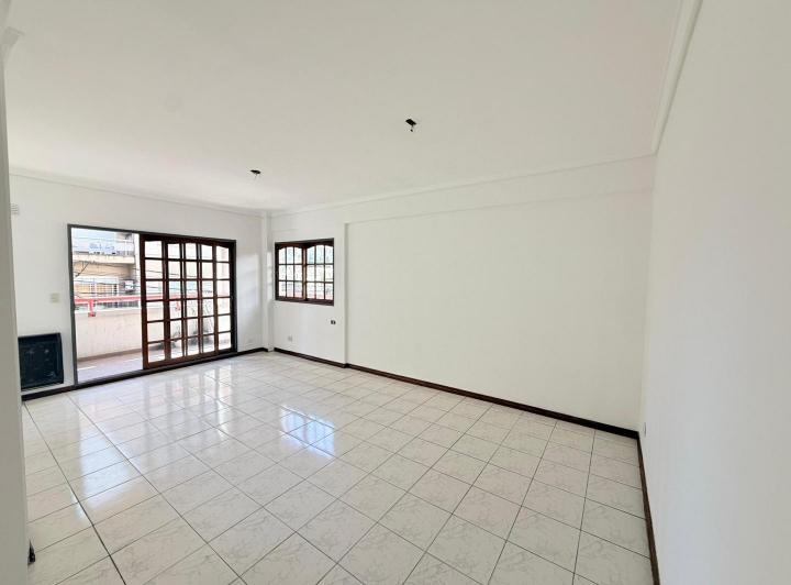 Departamento · 80m² · 3 Ambientes · 1 Cochera