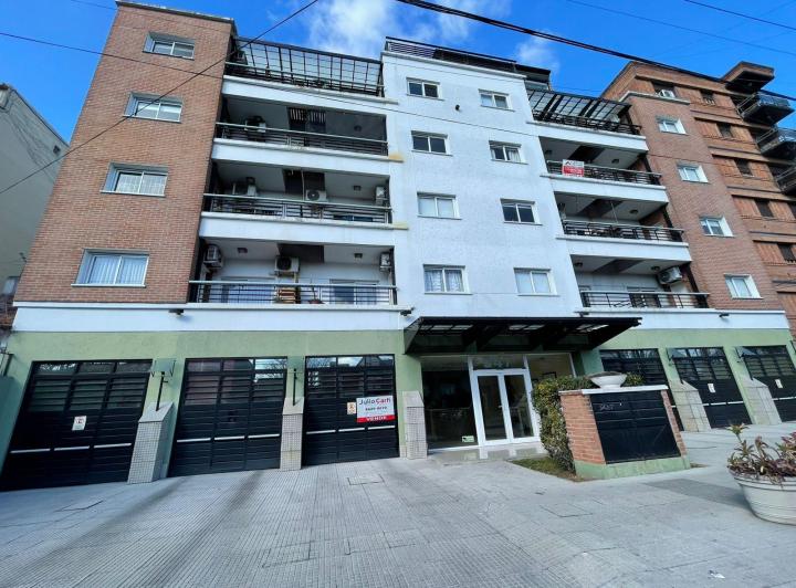 Departamento · 130m² · 4 Ambientes · 1 Cochera