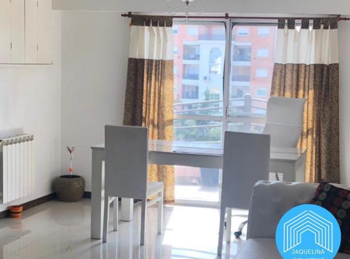 Departamento · 50m² · 2 Ambientes · 1 Cochera
