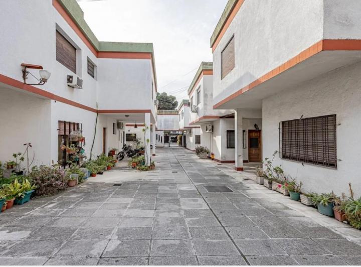 Departamento · 75m² · 4 Ambientes · 1 Cochera