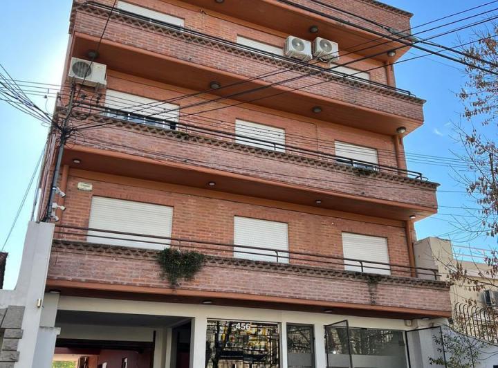 Departamento · 75m² · 3 Ambientes · 1 Cochera