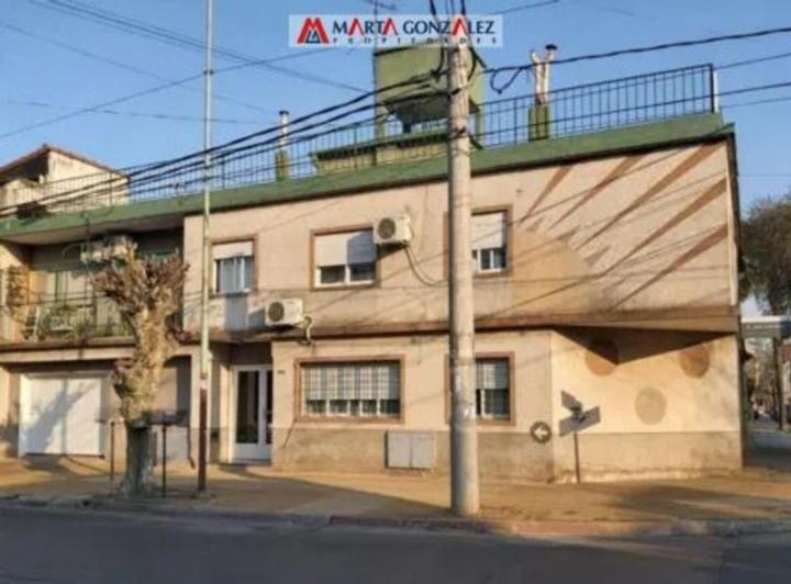 Departamento · 47m² · 2 Ambientes · 1 Cochera