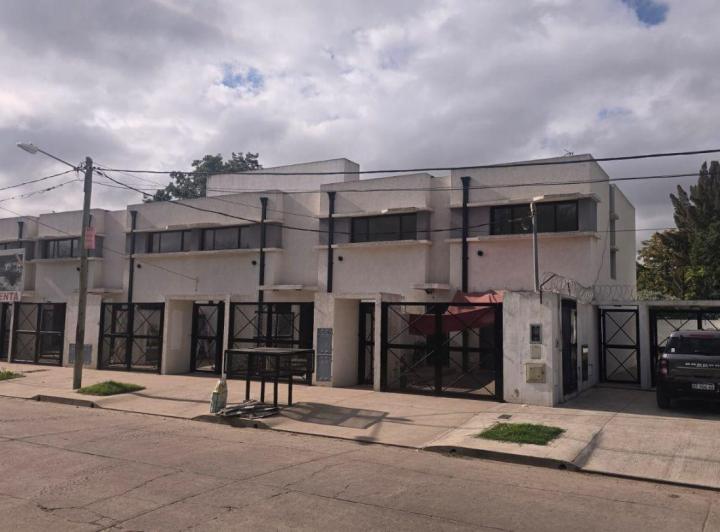 Departamento · 42m² · 2 Ambientes · 1 Cochera