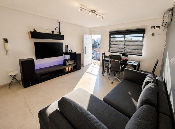 Departamento · 40m² · 2 Ambientes · 1 Cochera