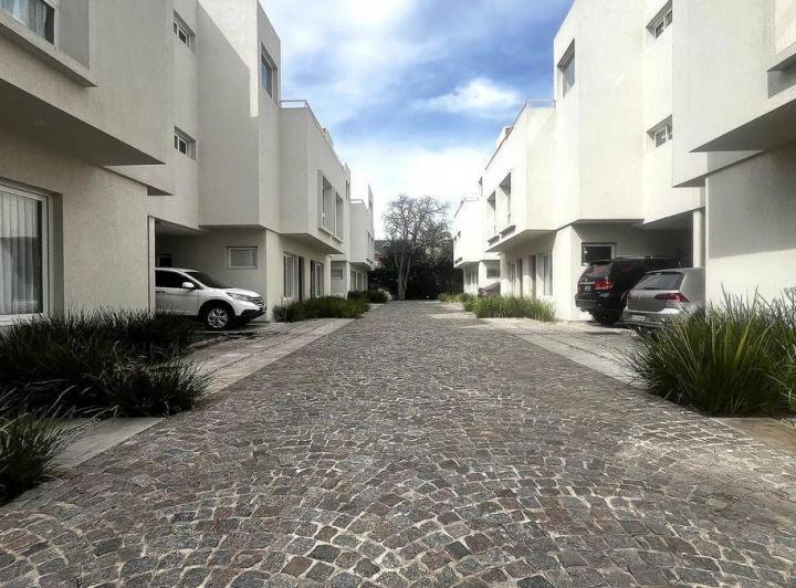 Departamento · 86m² · 2 Ambientes · 1 Cochera