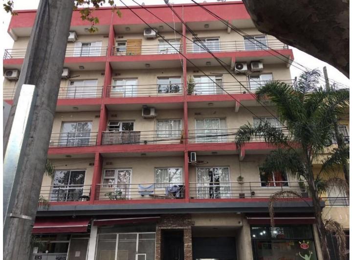 Departamento · 40m² · 2 Ambientes · 1 Cochera