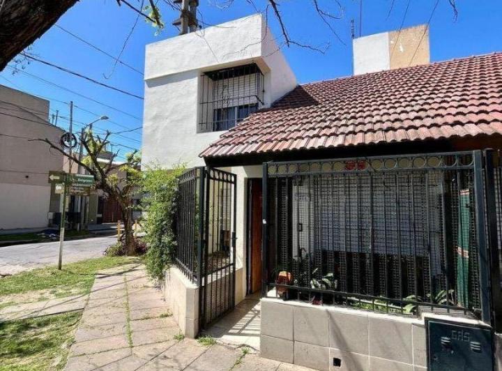 Departamento · 106m² · 5 Ambientes · 1 Cochera