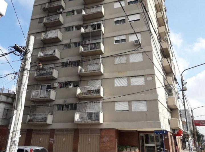 Departamento · 40m² · 2 Ambientes · 1 Cochera