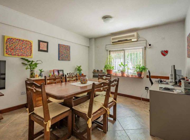 Departamento · 71m² · 4 Ambientes · 1 Cochera