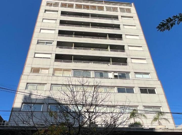 Departamento · 50m² · 2 Ambientes · 1 Cochera