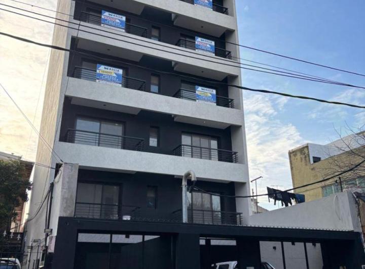 Departamento · 49m² · 2 Ambientes · 1 Cochera