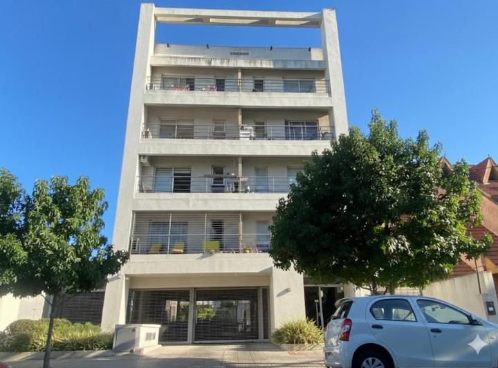 Departamento · 53m² · 2 Ambientes · 1 Cochera
