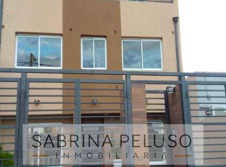 Departamento · 70m² · 2 Ambientes · 1 Cochera