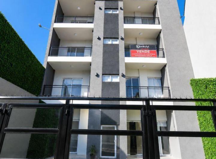 Departamento · 40m² · 2 Ambientes · 3 Cocheras