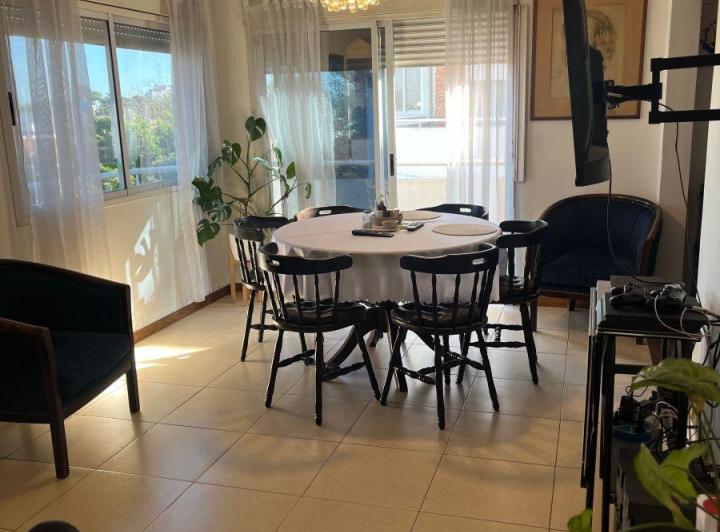 Departamento · 81m² · 4 Ambientes · 1 Cochera
