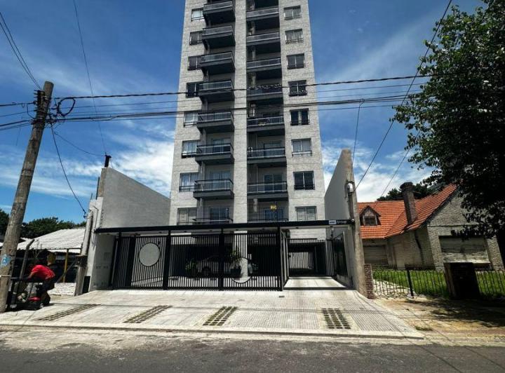 Departamento · 40m² · 2 Ambientes · 1 Cochera