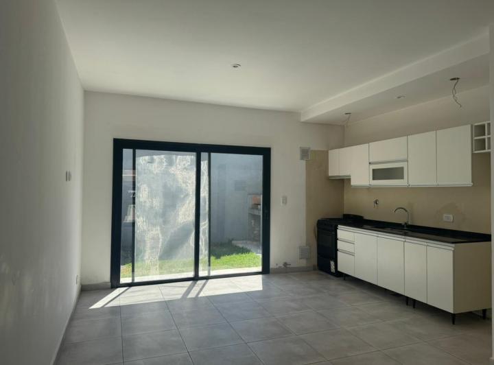 Departamento · 64m² · 2 Ambientes · 1 Cochera