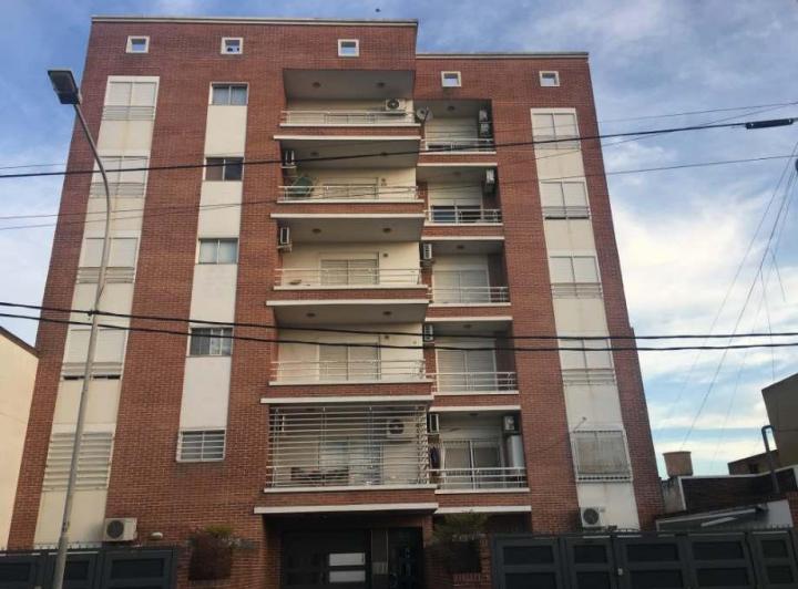 Departamento · 60m² · 2 Ambientes · 1 Cochera