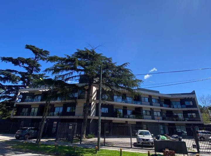 Departamento · 40m² · 2 Ambientes · 1 Cochera