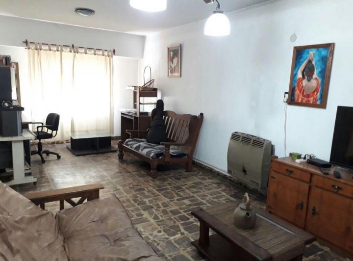 Departamento · 85m² · 5 Ambientes · 1 Cochera