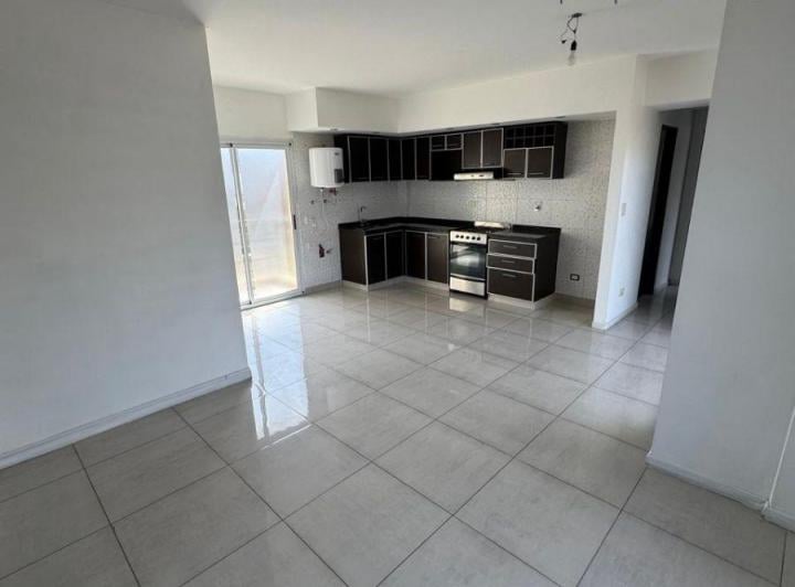 Departamento · 40m² · 2 Ambientes · 1 Cochera