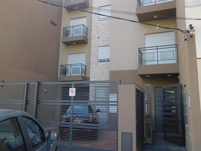Departamento · 90m² · 4 Ambientes · 1 Cochera
