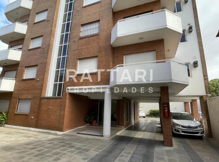 Departamento · 100m² · 4 Ambientes · 1 Cochera