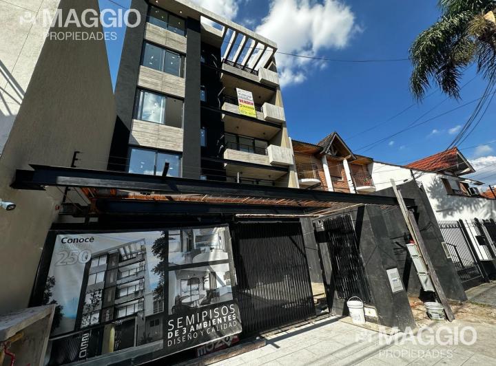 Departamento · 72m² · 3 Ambientes · 1 Cochera
