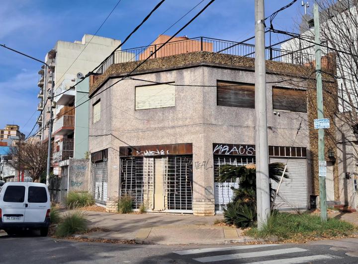 Departamento · 180m² · 4 Ambientes · 1 Cochera