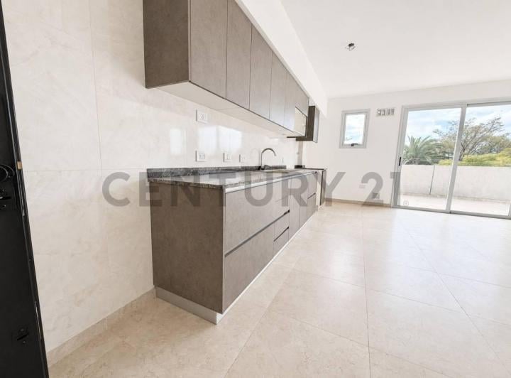 Departamento · 50m² · 2 Ambientes · 1 Cochera