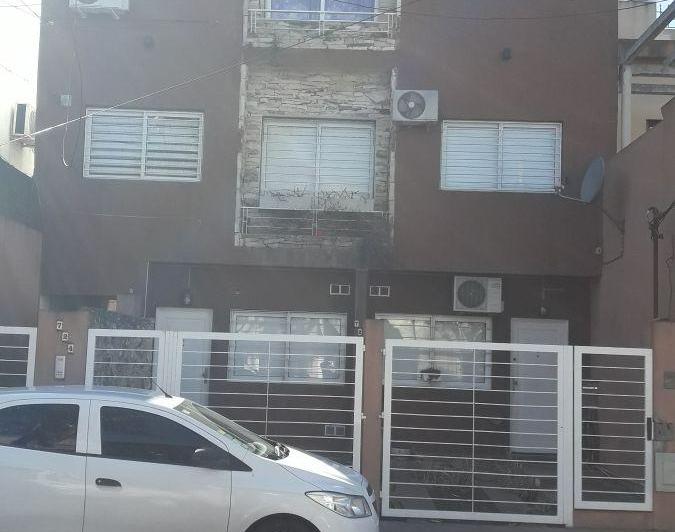 Departamento · 50m² · 2 Ambientes · 1 Cochera