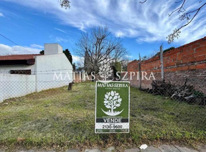 Terreno · 300m²