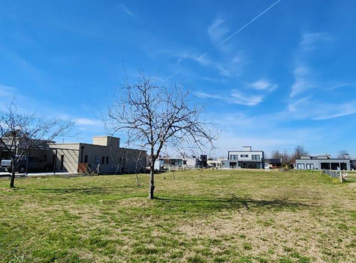 Terreno · 1290m²