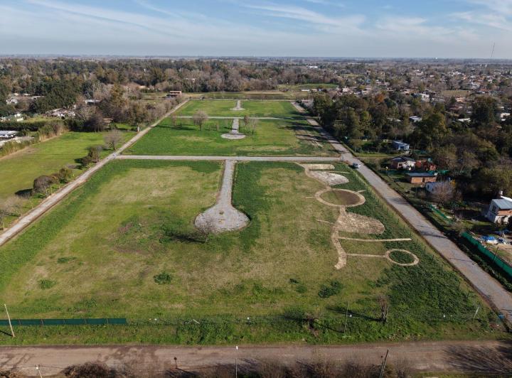 Terreno · 300m²