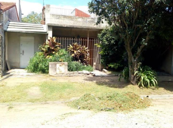 Terreno · 215m²
