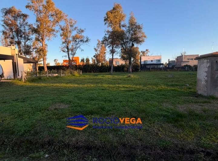 Terreno · 420m²