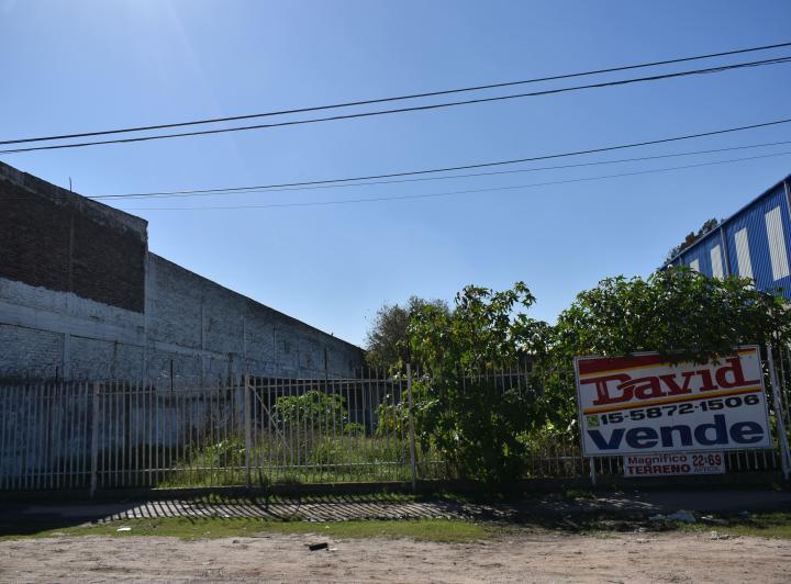 Terreno · 1518m²
