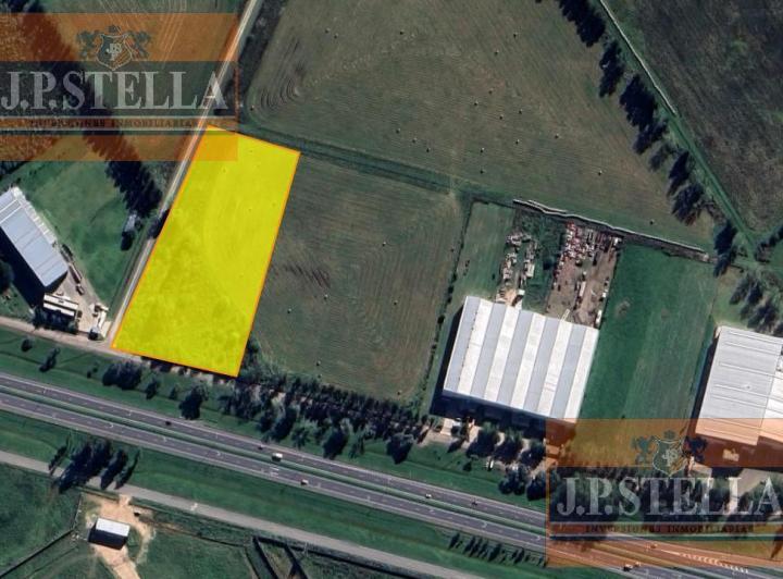 Terreno · 13390m²