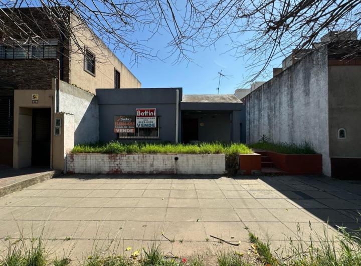 Terreno · 220m²