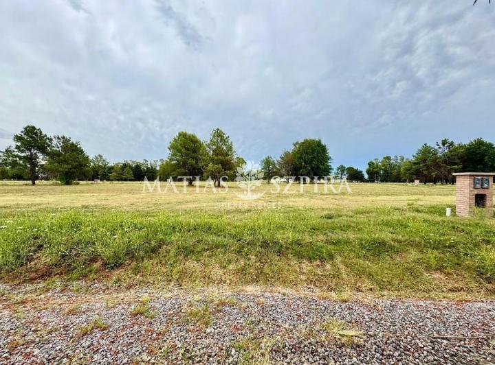 Terreno · 600m²