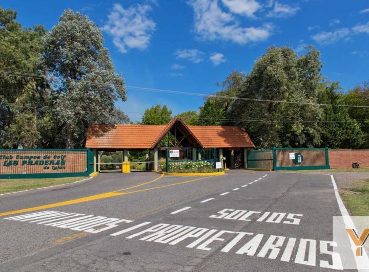Terreno · 600m²